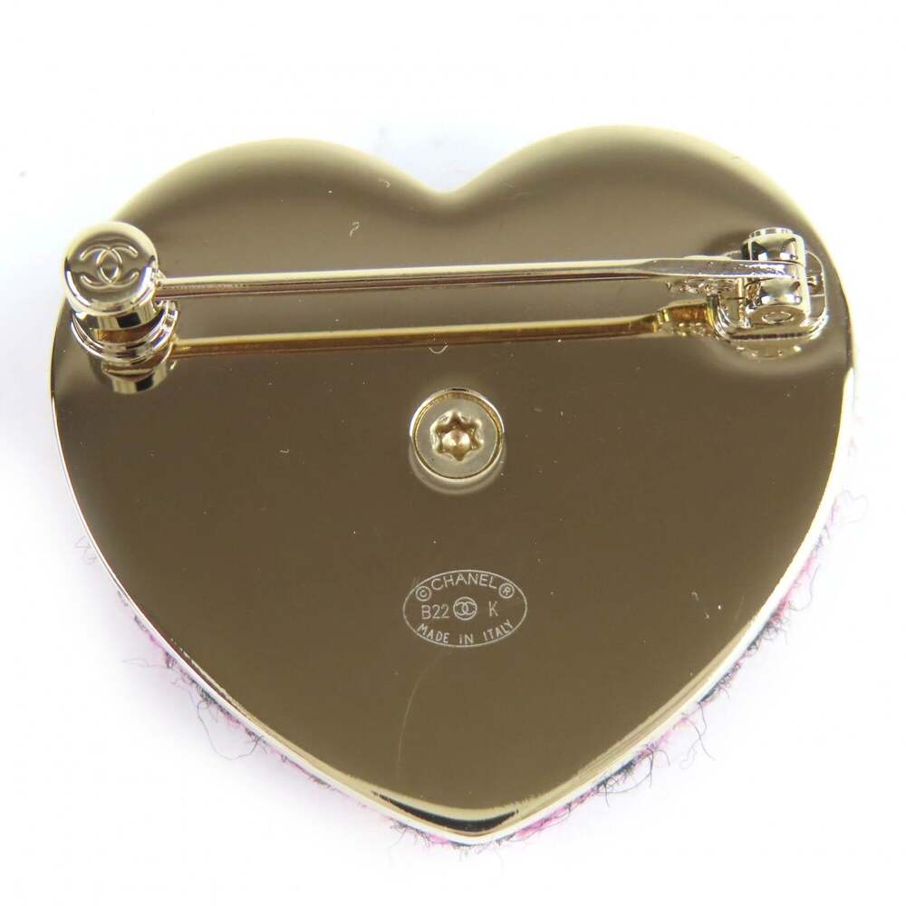 Chanel Cc Logo Heart Brooch Metal #256927C10B - Picture 3 of 6